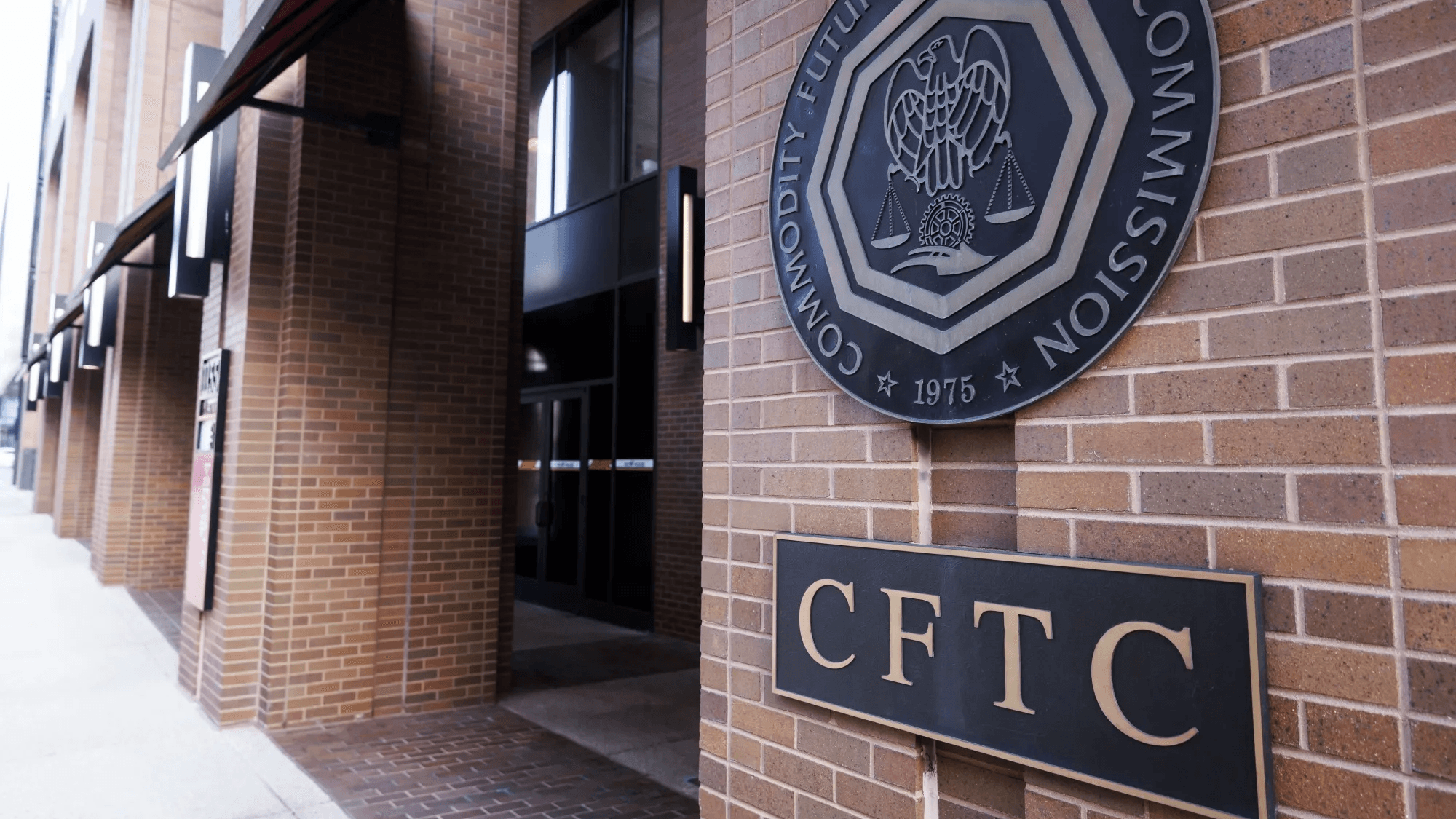 cftc-considers-allowing-mica-licensed-platforms-to-operate-in-us-fintech-switzerland-digital-finance-news-fintechnewsch